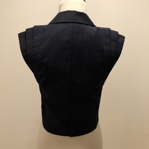 Silence + Noise Cropped Vest - Picture 2 of 7